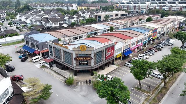 BERBALOI + STRATEGIK Double Storey Corner Shoplot Tadisma Seksyen 13 1