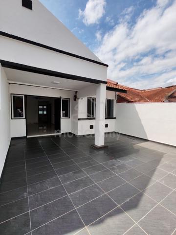[CANTIK ! NEWLY REFURBISHED] Single Storey, Tmn Seri Bertam, Melaka 1