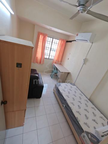Room Bayan Lepas got aircond 1