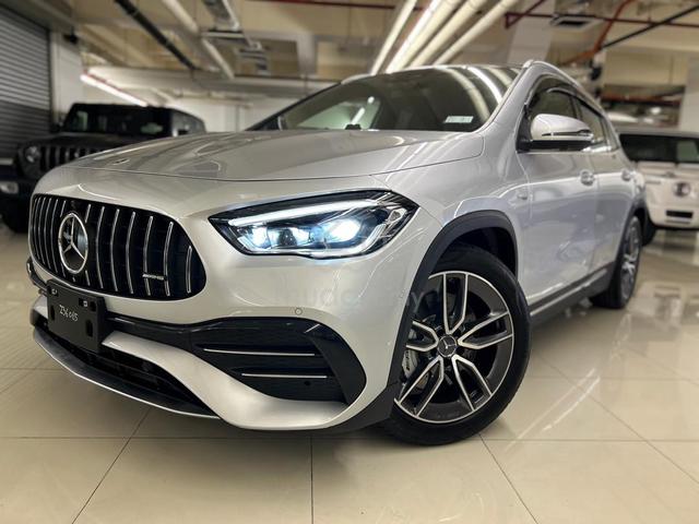 2023 Mercedes Benz GLA35 2.0 AMG 4MATIC 5YRS WTY - 1