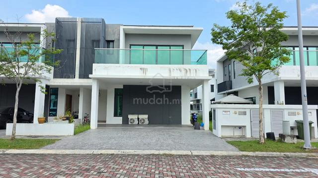 FACING OPEN Double Storey SEMI D D'island Puchong 1