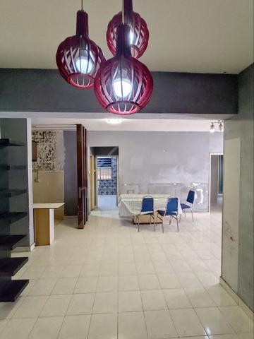 Sri Gotong Apartment 1