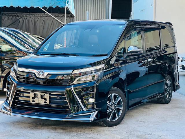 2022 Toyota VOXY 2.0 ZS KIRAMEKI (A) - 1
