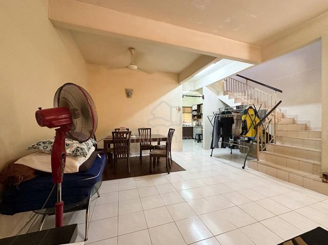 Renovated + 20'x65' + 4R 3B Sekyn 3 Jalan Pahlawan, Mahkota Cheras 1