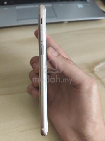 Iphone 8 (64GB) - photo 4 of 6