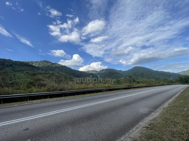 Tanah 1.3 ekar tepi sungai, tanah tepi jalan di sik kedah. 1