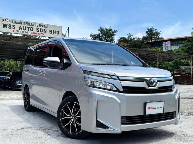 Toyota VOXY 2.0 X 8 Seater Leather seat 2.0x - 1