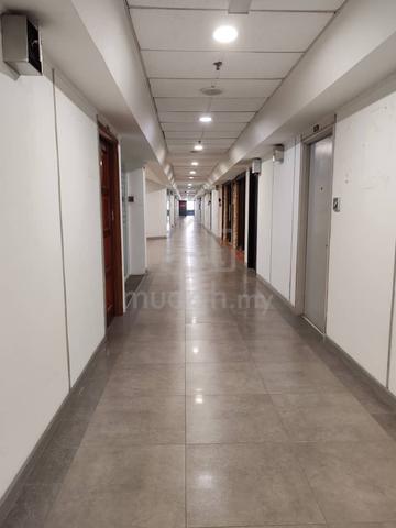 Corner office lot unit at wisma Merdeka 1