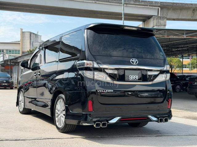 CONVERT AGH30 2013 Toyota VELLFIRE 2.4 Z (A) - 2