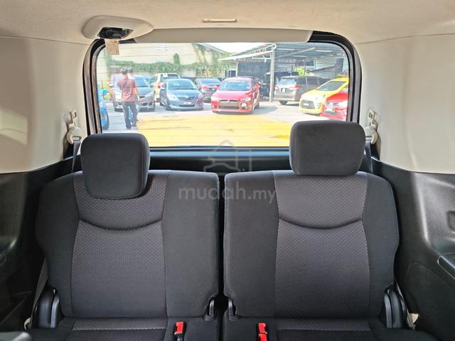 2013 Nissan SERENA FULL SPEC 2.0 (AUTO) - 5