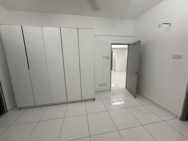 The Twin Residences @ Tampoi 1