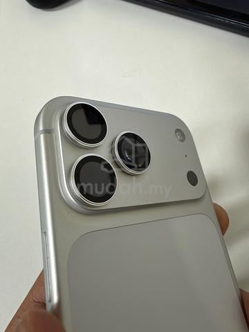 Iphone 17 ProMax Like New - photo 4 of 6