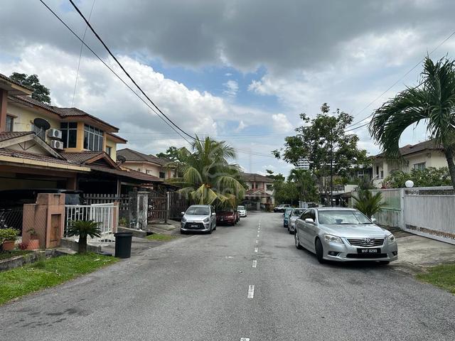 (BELOW MARKET/NON BUMI) Semi D Taman Kota Perdana/BPP Seri Kembangan 1