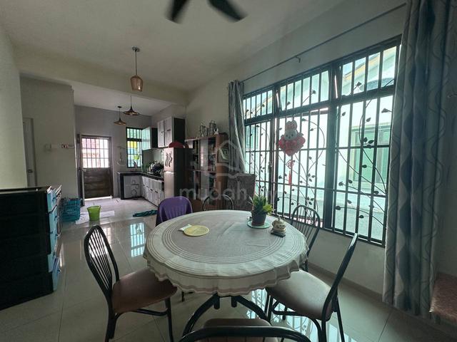 FREEHOLD END LOT Open Facing Single Storey Terrance Taman Nusa 1