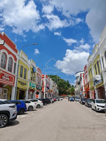 Mount Austin @ Austin Heights Nanyang Street Shop Lot Double Storey 1
