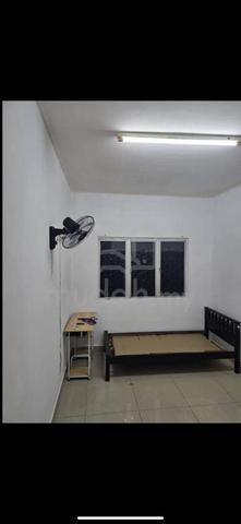 Apartment Taman Tropika 1