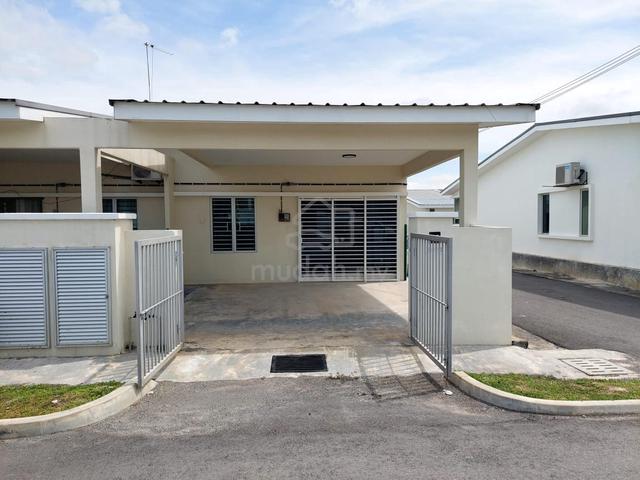 END LOT Teres Setingkat di Taman Bakti YNS, Nilai. RUMAH BARU & CANTIK 1