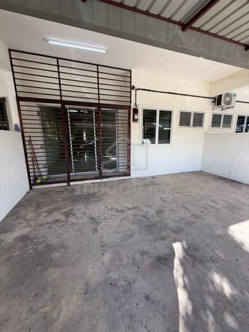 1+1 depo Sitiawan , Bandar Baru Setia Awan Perdana single storey house 1