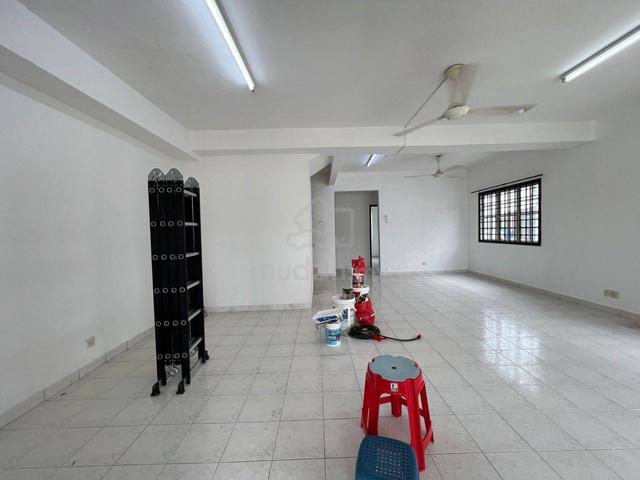 For Rent Double Storey End Lot Jln Nuri Bandar Putra Kulai 1