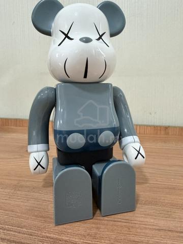 BE@RBRICK 400% KAWS Companion Grey Blue 2006 - photo 3 of 4