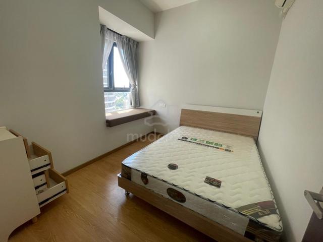 Common Room/ All Race/ Danga Bay/ Utilities WiFI Included/ Shuttle Bus 2