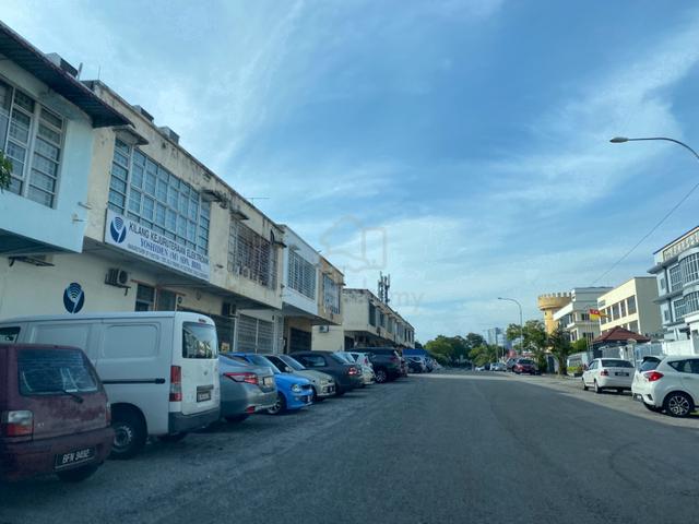 1.5 Storey Link Factory Puchong 1
