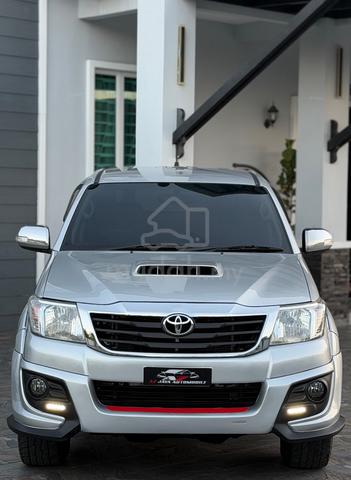 2014 Toyota HILUX 2.5 G VNT (A) CONVERT TRD AAA++ - 5