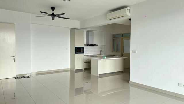 East Parc @ Menjalara 1