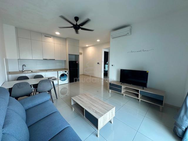 The M @ Medini Macrolink 1