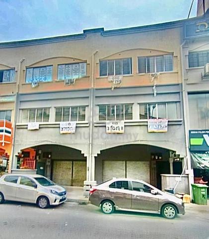 Shop Lot For Rent 1