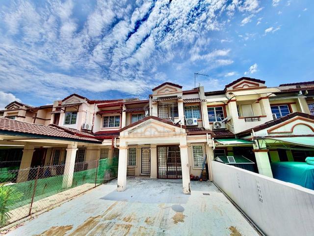 FACING OPEN! Double Storey House  Mayfair Dellia USJ 22 Subang Jaya 1