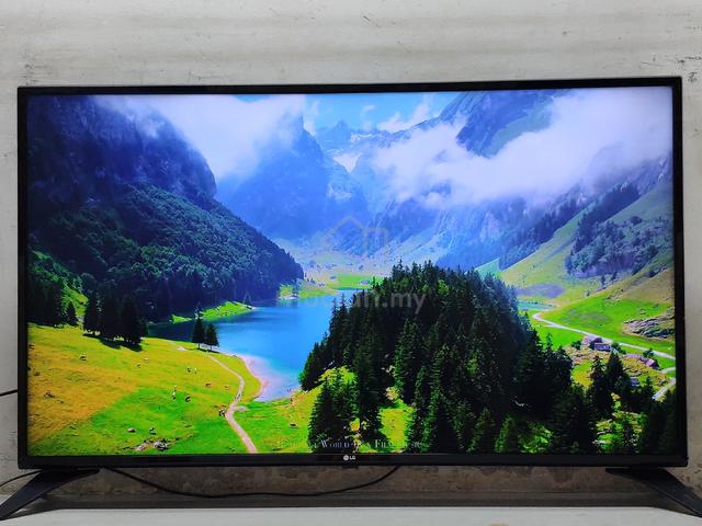 LG 49" Smart 4K ultra HD LED TV good condition  - photo 3 of 6