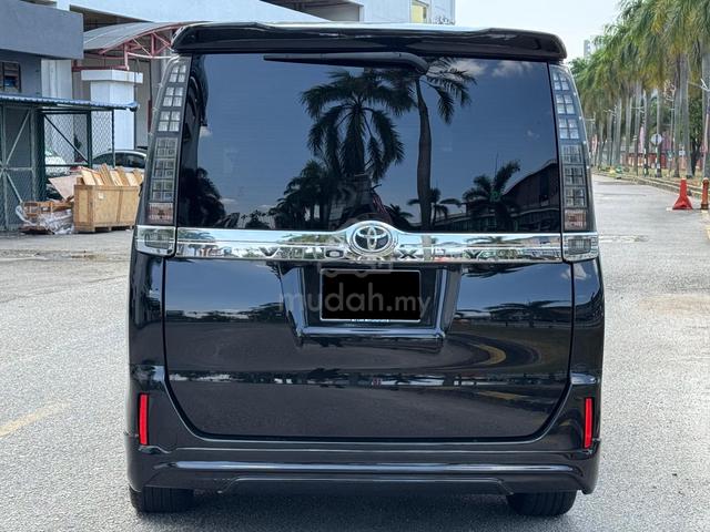 2016 Toyota VOXY 2.0 ZS Kirameki II Edition MPV - 4