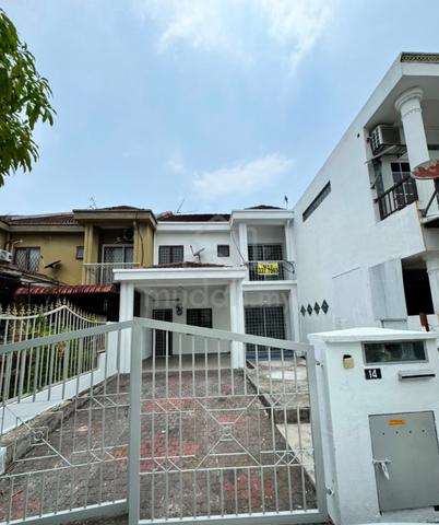 Shah Alam Sek 7, Double storey house good in condition for sale 1