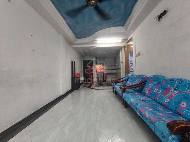 Rumah Pangsa Permas Jaya 1