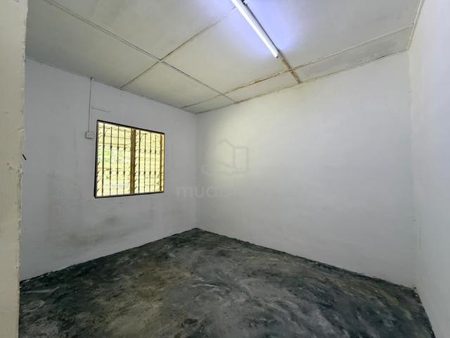 Single Storey Low Cost, Jalan Pakis Sri Pulai Kangkar Pulai,skudai 1