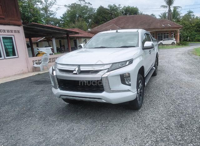 2020 Mitsubishi TRITON 2.4 VGT PREMIUM (A) - 1
