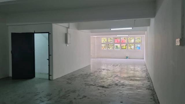 Facing Main Road Office Unit (1st Floor) at Kajang for Rent 1