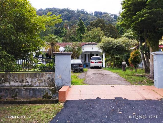 Rumah Banglo NonBumi Lot Jln Anggerik Kg Istana Batu Pahat for Sale! 1