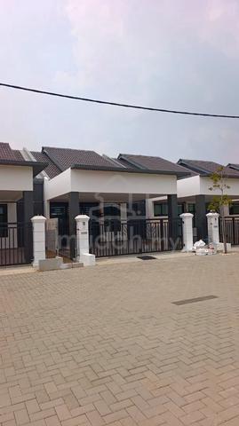 Kotasas terrace for rent - 3 bedrooms near Bukit Goh 1