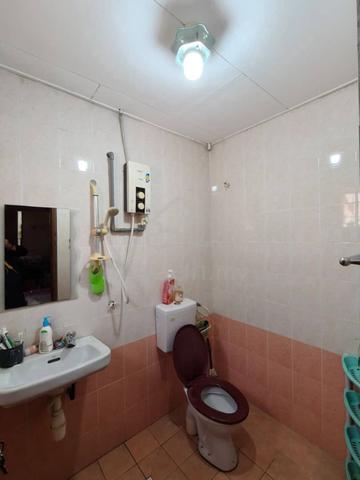 END LOT RENOVATED 🔥 2 Storey House, Jalan Komoditi 2, Shah Alam 3