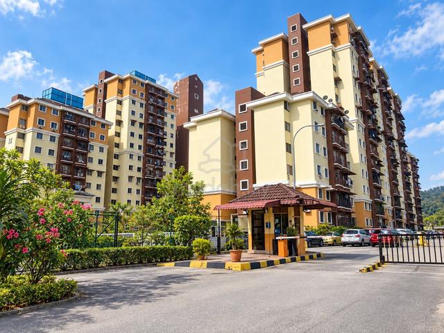 Apartment Pantai Indah Fasa 1 1