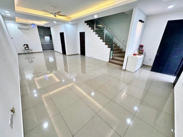 RENOVATED FREEHOLD 💥 4R4B Double Storey Bangi Avenue 2 Bangi 1