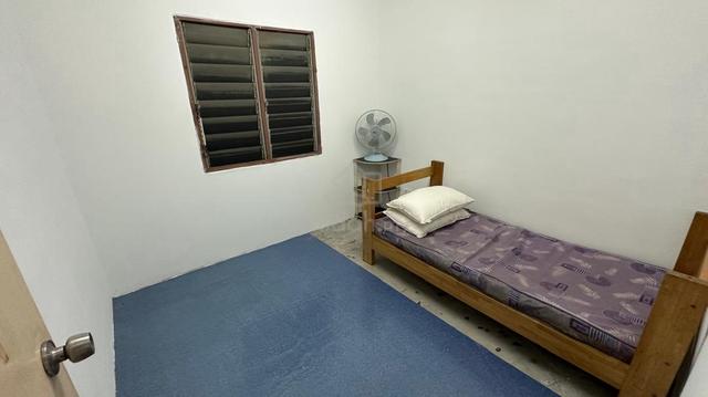 Putra Permai Apartments, Jalan Putra Permai, 2,  Taman Equine 1