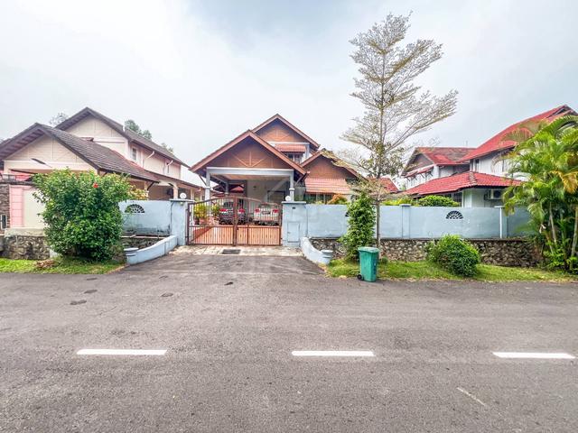 Bungalow 2 Storey House Laman Jasmin Kota Seriemas Nilai 1