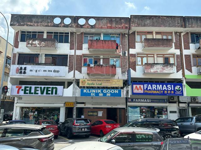 Freehold Cheras Taman Segar 3.5 Storey Shop ROI 4.6% 1
