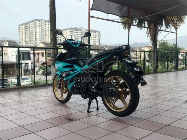 Carousel Image