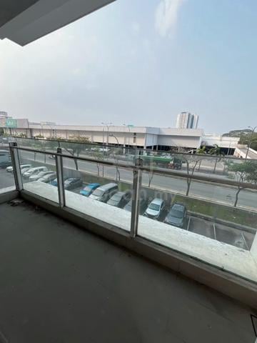 Parc Regency 1