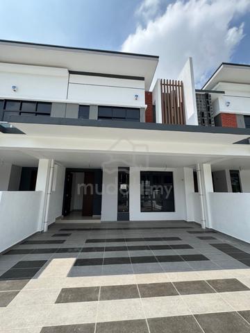 Setia Indah u13/9P , Setia Alam , selangor , partially furnished 1