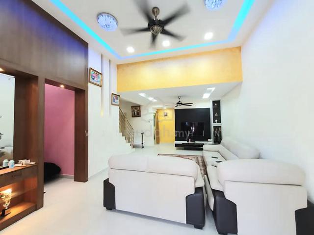 16 sierra , N' Dira townhouse ,puchong 1